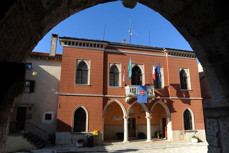 Bale nastavljaju s dodjelom potpora obrtnicima i poduzetnicima